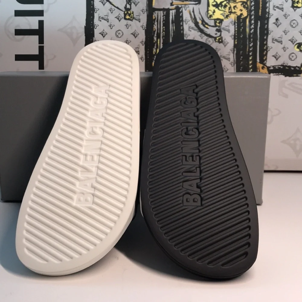 Balenciaga Men’s Logo Mismatched Slide Sandals | Size 8 | New Authentic